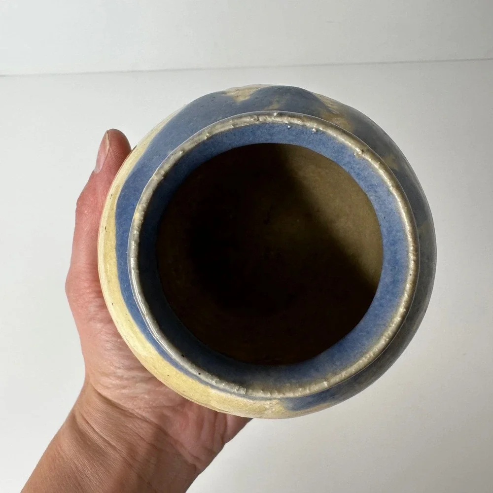 Becky Clonce Vance Studio Pottery Vase Signed '85 Blue Tan Drip Glaze Vintage 4